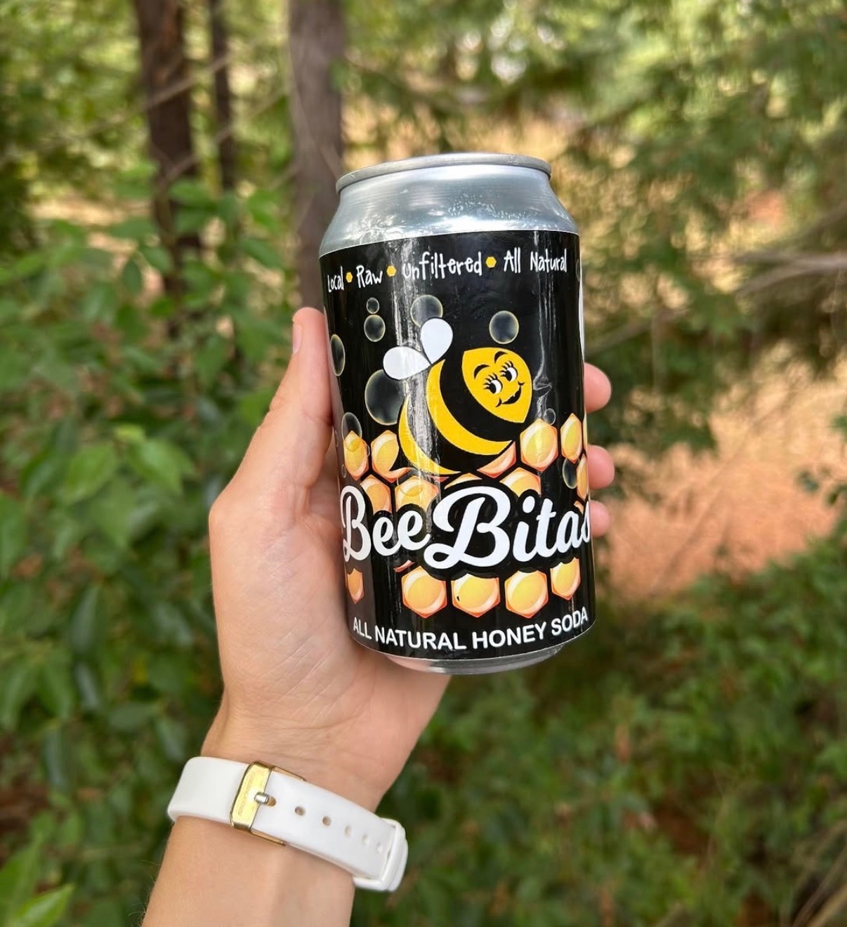 A close look at the real BeeBitas honey soda can